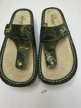 Alegria Green Snakeskin Thong Sandals with Gold Accents size 38